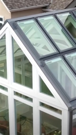 Our skylight shades puts the power of daylight in your hands. Adjust natural light exactly how you want it, Proudly serving Canada for 49 years. | VELUX