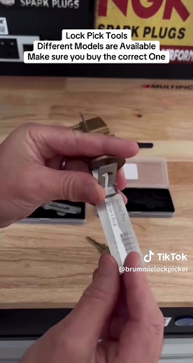 Mastering Rim Cylinder Door Lock Picking