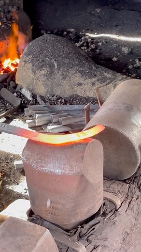 process of making rubber tapping blades #pengrajin #pandebesi #blacksmith | Mualimin