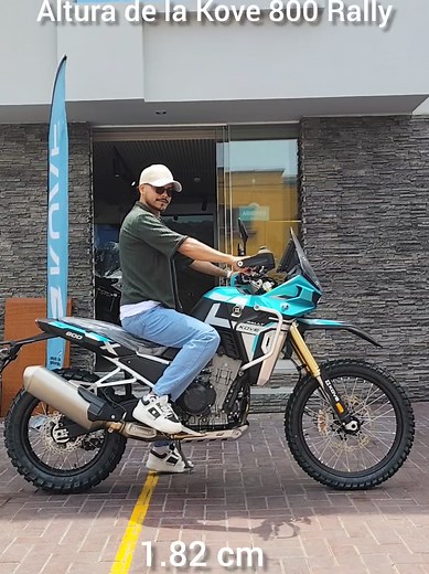 Altura de la Kove 800 Rally 🏍️🔥 Más información al 963673477 🇵🇪 #offroad #🇵🇪 #rally #kove800xrally #biker