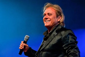 François Valéry en concert à Issoire dimanche : « Je prends beaucoup de plaisir sur scène »