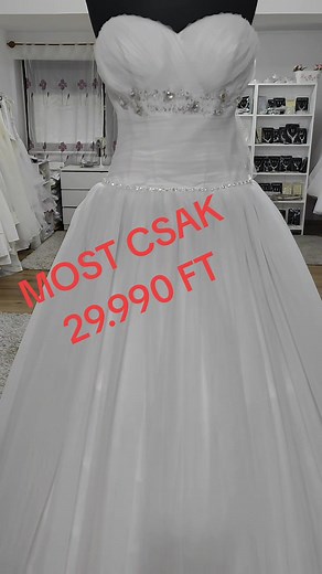 14K views · 90 reactions | Újabb ruhánk végkiárusítjuk szenzációs áron. Telki 殺 | Olcsó menyasszonyi ruhák | Facebook