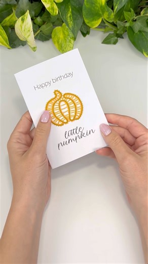 Let's make a cute autumn pumpkin greeting card together! 🧡 #bobbinlace