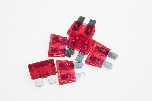 How to Tell if a Fuse Is a Fast- or Slow-Blow? | Techwalla