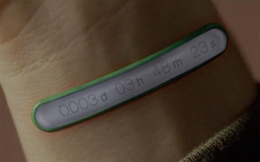 未来世界人们不需要找对象，真爱手表一归零，另一半就会自动出现