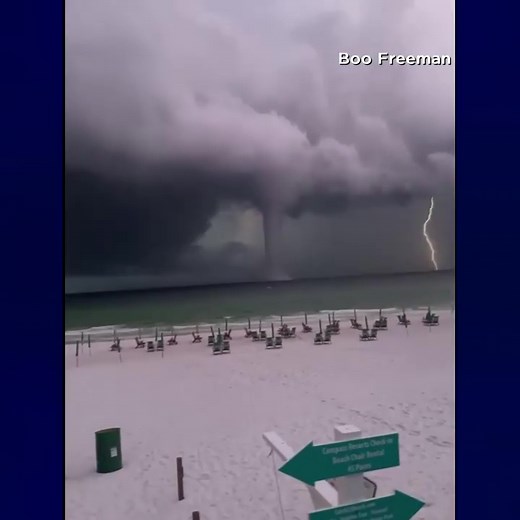 6.2K views · 89 reactions | A huge waterspout just off Henderson Beach in Destin, Florida. ( Boo Freeman) Share your photos and video: https://news4sanantonio.com/chimein | News 4 San Antonio | Facebook