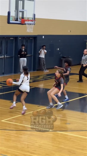 Redgeebee Sport on Instagram: "Hooping🔥 #fyp #basketball #pushyourlimits #athlete #highschool"