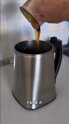 Sweet honey infused with warm cinnamon flavor 🍯🤤