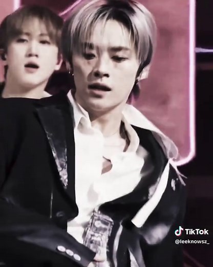 Lee Know's Multilingual Moments with Stray Kids