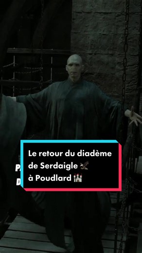 Le retour du diadème de Serdaigle 🦅 à Poudlard 🏰 #harrypotter #serdaigle #poudlard #harrypotterfr #harrypotterfrance #rowenaserdaigle #helenaserdaigle #horcruxes #horcruxe #serpentard #potterhead #voldemort Est ce que tu sais comment le diadème de Serdaigle est retourné à Poudlard ? Dans les années 40 Tom Jedusor termine sa scolarité à l’école. Comme de nombreux élèves depuis des générations, il connaît la légende du Diadème perdu de Rowena Serdaigle. Convaincu d’être meilleur que tout le mond
