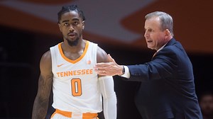 UT men's basketball drops in latest Associated Press poll