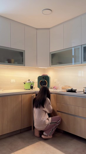 hired to marie kondo my parents’ closet