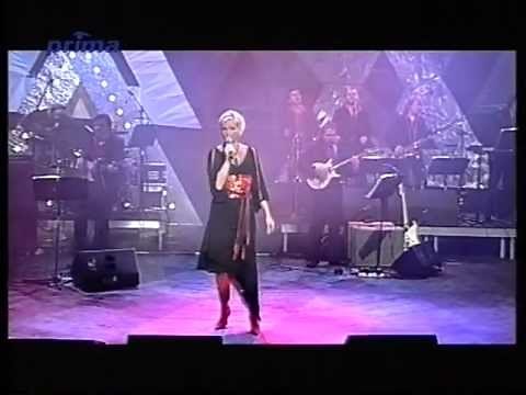 Helena Vondráčková - To tehdy padal déšť (live 2002)