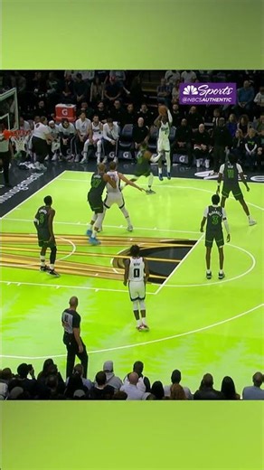 NEON Keon Ellis Standing out in the BRIGHT lights (COURT) in Minnesota 💡💡💡 | NBC Sports California