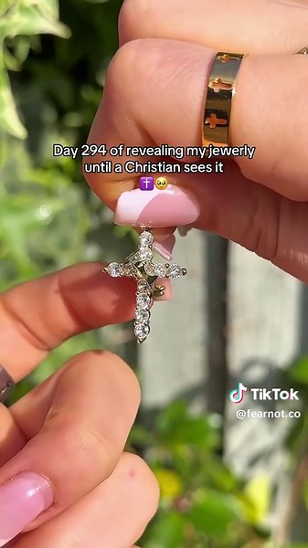 Jewelry that glorifies Him while honoring her 👑✨ #godlywoman #usachristianwomen #americanbelievers #faithfashionusa #womenofgrace | shop in bio