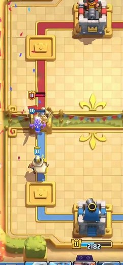 hero magic archer vs hero knight #clashroyale #gaming