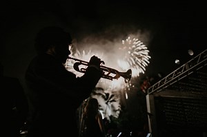 15 Soundtracks for Your Wedding Fireworks Display - The Perfect Plan