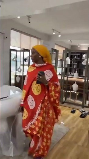 Aliko Dangote’s daughter, Fatima Dangote just purchased a new mansion 🥶🧎🏻‍♂️‍➡️✨