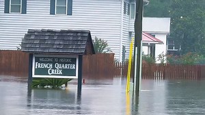 Live update on the mega flood with water rescues along French Quarter Creek near Huger, South Carolina with the creek at major flood stage and inundating homes! | Reed Timmer Extreme Meteorologist