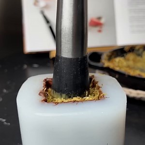 1.3M views · 2.2K reactions | every one of Alona Loewen’s chocolate creations is *chef’s kiss*  → https://yt.be/w12GM | YouTube | Facebook