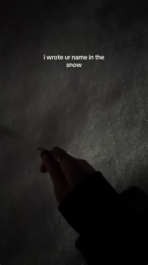 Creative Snow Writing Trends: I Wrote Your Name