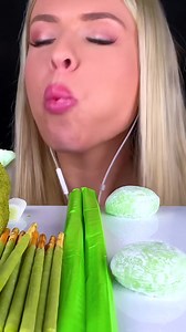 More mochi please 🙋🏼‍♀️🙏🏼 #asmr #mukbang | HunniBee ASMR