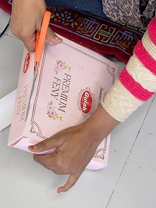 6.5K views · 40 reactions | She transformed sweet box into photo frame #diy #photoframe #sweetbox | Click For Craft | Facebook