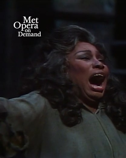 Simply the best 🙌 All month long, we’re celebrating Black History Month with a showcase of some of the remarkable African American artists who have thrilled audiences and made invaluable contributions to the Met’s legacy. We invite you to enjoy a free stream of the 1984 telecast of Verdi’s La Forza del Destino, starring legendary soprano Leontyne Price—seen here in the climactic Act IV aria “Pace, pace, mio Dio,”—as a Spanish noblewoman fighting the forces of destiny. ▶️ Watch now or explore ou