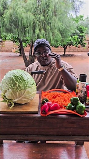 Fried cabbage, steamed cabbage, braised cabbage, and coleslaw, which is your favorite? #chefmakamo
