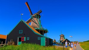 Traditional Dutch windmills walking tour