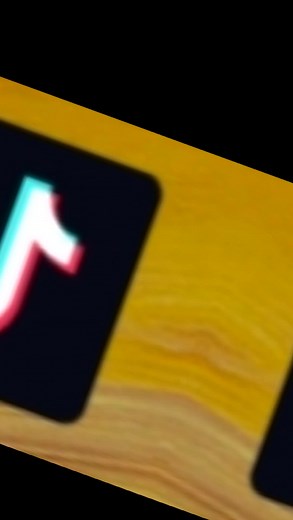 小孩子才看第一个，我们都是看第二个😏#fikfap #小孩子不要學