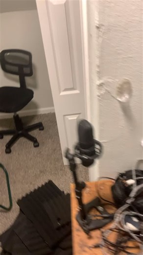 (ꈜǤꉤD͛)P҇𝚘𝚜𝚎𝚒𝚍Фꈤ on Instagram: "I’m bout to quit music 4th Studio 2 gang …"