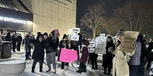 Hundreds rally as Rockford teachers escalate fight for contract with school district