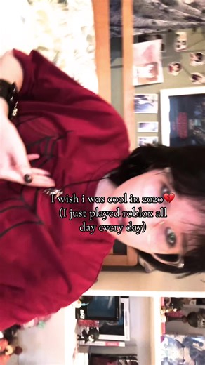 Im sooo bored & i need to find cool clothes (alt/emo/scene) for like under £20 and vinted is shittt 🥹 someone buy me clothes & a binder rahhh #fyp #ooc #bsd #alt #theyhe