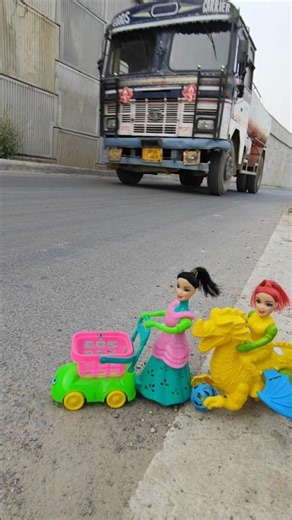 Mini Vespa scooter Unboxing and fittings#vespascooter​Vespa scooter Unboxing and testing