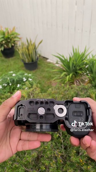 Sony ZVE-10 Review with SmallRig Accessories