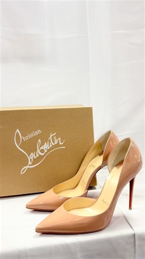 Style Encore Exton, PA on Instagram: "👠Gently used High Heels. They’re in a women’s size 9.5. They are in great condition except some wear to the bottom and the inside sole shown in pictures. Our price $225👠 *for brand info & more photos, please see our website* TO PURCHASE - go to http:// styleencoreexton.com & search “S000783473” Style Encore is independent from any brand affiliation. All copyrights and trademarks remain sole property of the brand. There is a 5% restocking fee on all online