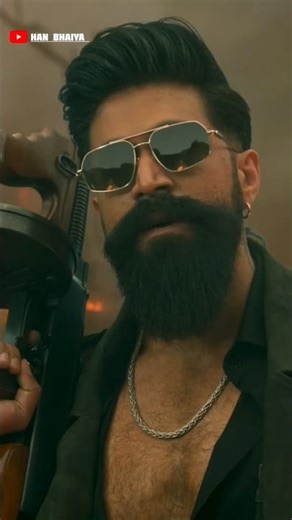 Toxic -: Introducing Raya Review #toxic #yash #shorts