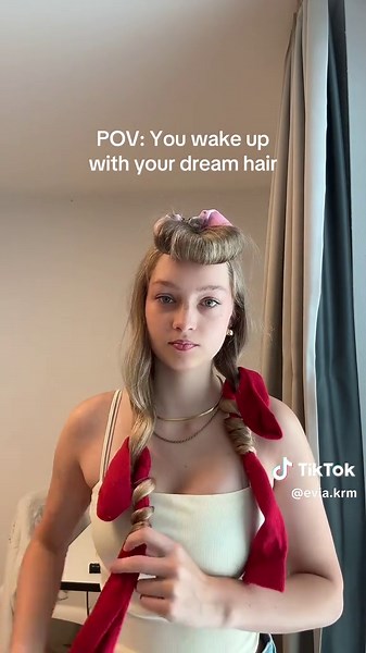 Achieve Perfect Heatless Blowout Hair Tutorial