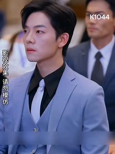 159K views · 2K reactions | This CEO was surprised that the assistant he thought was geeky was actually a smart and beautiful girl. | MXenduro | Facebook