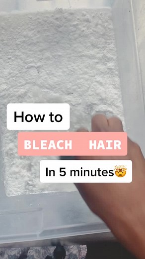 Free game! Bleach baths are very easy and save time! Works really well on RAW HAIR #hairtutorials #bleach #hairdye #wigmaking #wigtutorial