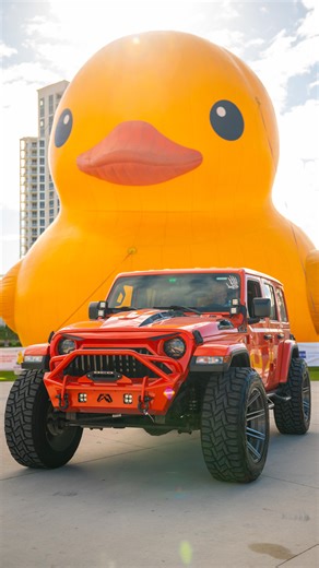Mama Duck is here - and she’s perfect 🐥 The world’s largest rubber duck (six stories tall!) has officially landed at Coachman Park and will be visiting through Jan. 26. Come see this larger-than-life icon and enjoy a full lineup of Duck Days festivities along the way. 🚙 Jeep owners: Snap epic Jeep photos in front of Mama Duck during the Duck ’n’ Jeep Invasion on Jan. 24. Please note, Jeeps are permitted for photos during this special event date only. 🥐 Jan 10 - Market Marie 🏃 Jan 11 - Duck D