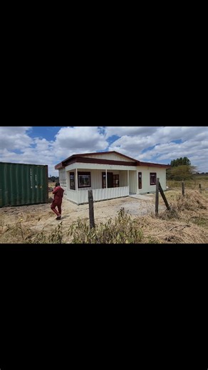Some masterpiece container houses built by #containersbylitu #containerfabrication #kenyantiktok🇰🇪 #tinyliving #tinyhouse