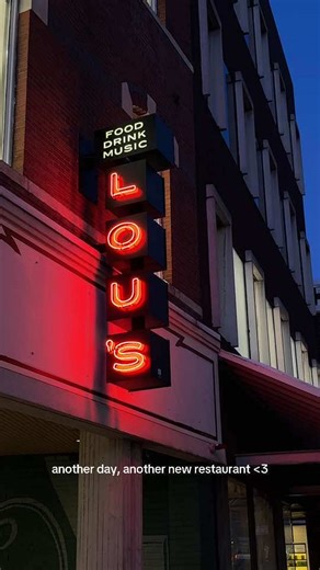 Always on the hunt for new places to go in & around Boston! Live music, great vibes / food / drinks ✨#boston #cambridge #restaurant #bar #restaurantrecommendations