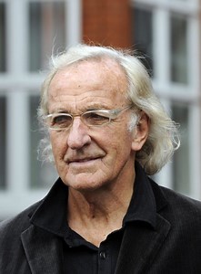John Pilger - Alchetron, The Free Social Encyclopedia