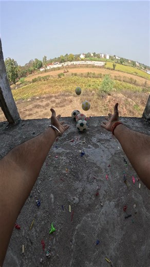 😱sari football gira dii😟#shorts #parkour #viral #jump #trending #stunt #rooftop #ytshorts #yt