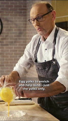 Cannoli perfection, crunchy shells and creamy fillings