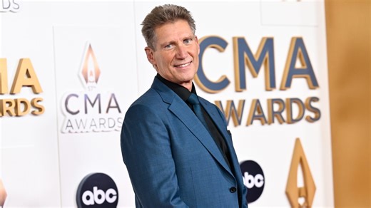 "Ear Candy:" How the Golden Bachelor is helping break hearing aid stigmas