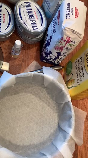 Basque Burnt Cheesecake😋 #norway🇳🇴 #cakelife #basque #ชีสเค้ก #ฟรี #คนไทยในต่างแดน #เข้าครัว #cheesecake #esay #sogood #thaigirl #foodieee #yumyum