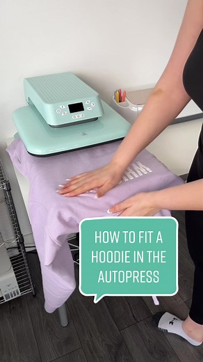 Replying to @cassidylaineox here is how I fit my bulker garments and hoodies to press them with the HTVRONT Autopress! #htvront #htvrontautopress #htvrontheatpress #autopress #autopresscricut #cricuttips #cricutforbeginners